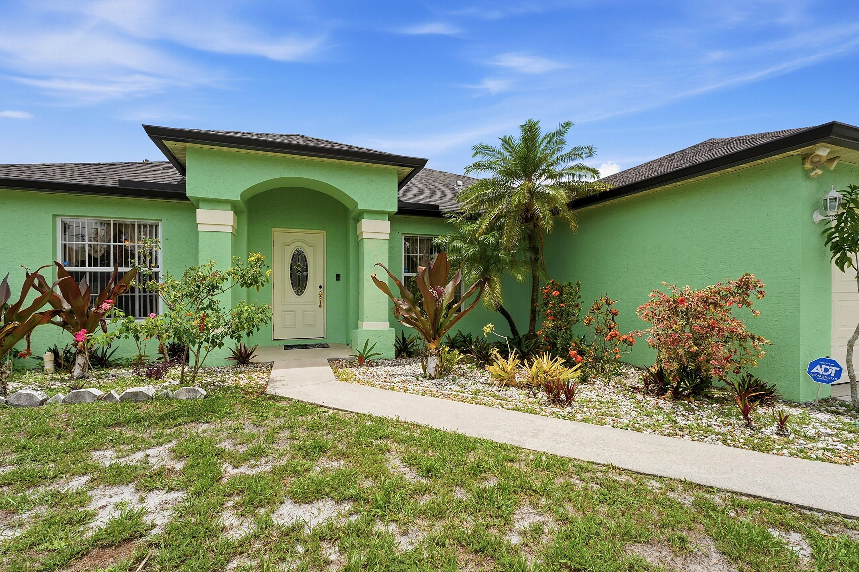1842 SW Penrose Avenue, Port St. Lucie, FL 34953