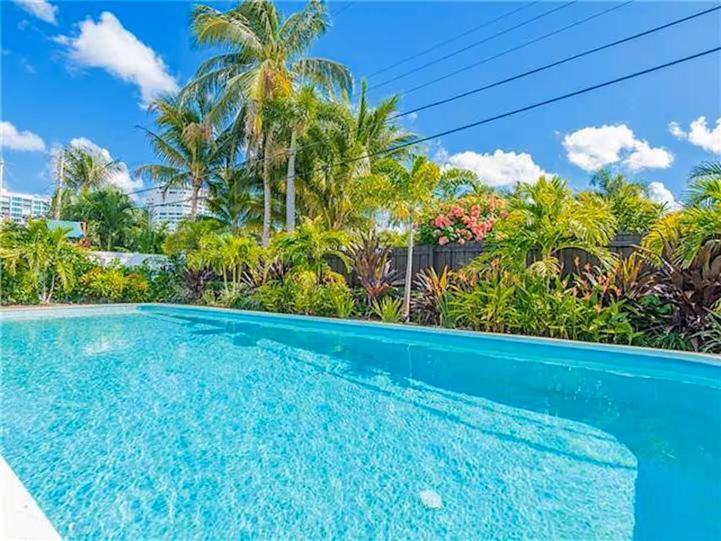 2060 Coco Palm Place, Lauderdale-By-The-Sea, FL 33062 photo 2