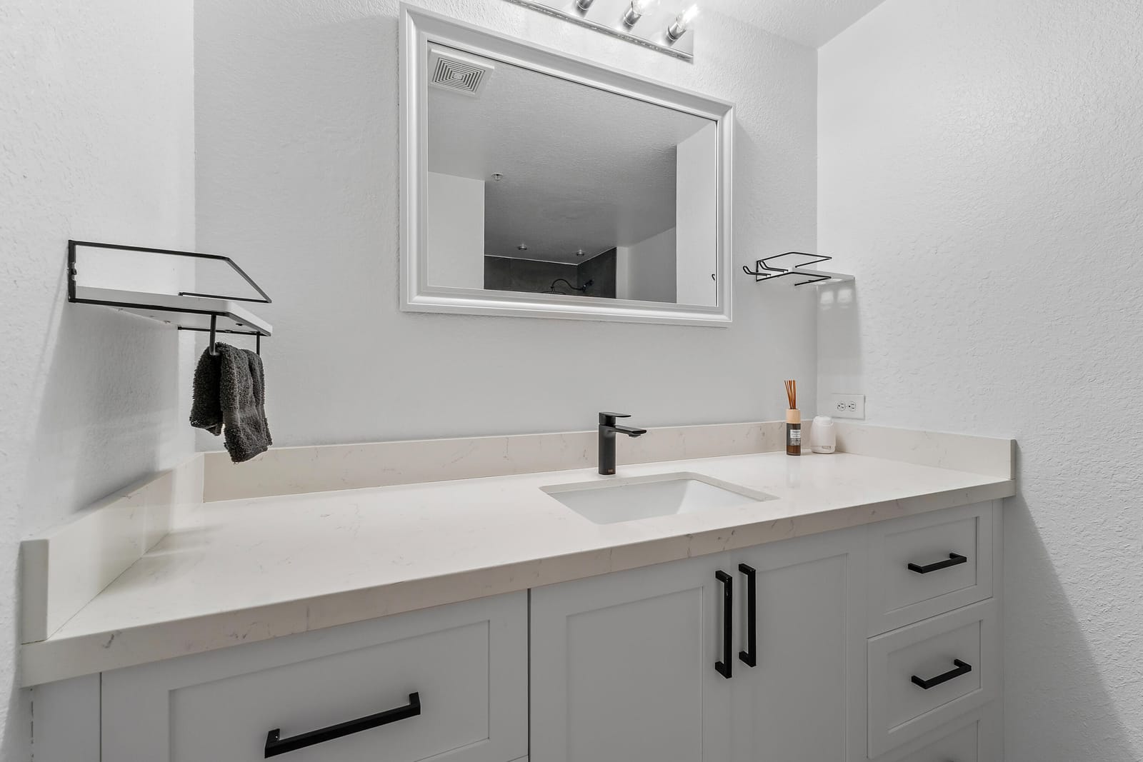 2807 Veronia Drive 107, Palm Beach Gardens, FL 33410 photo 25