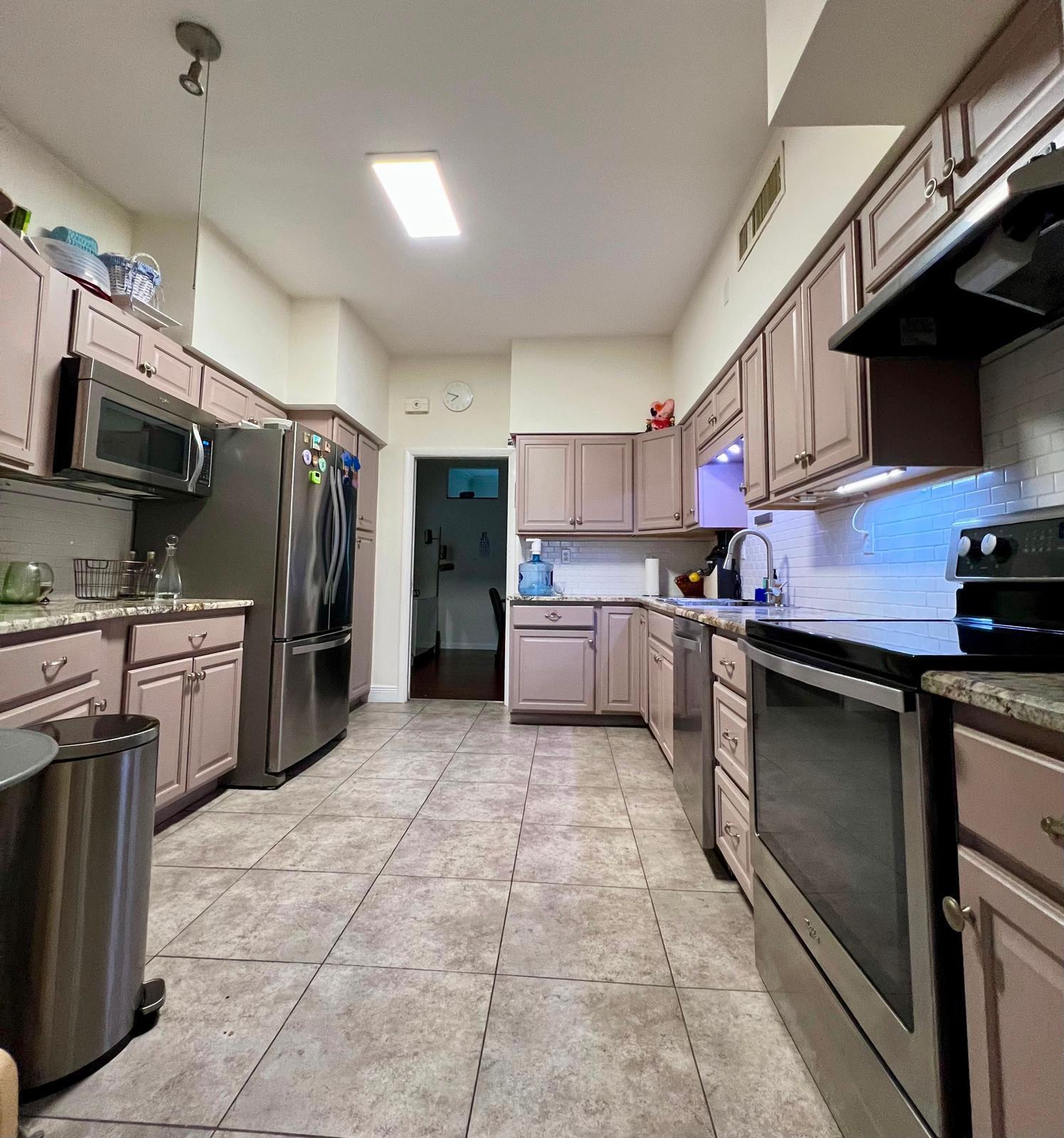 9400 E Bay Harbor Drive 3, Bay Harbor Islands, FL 33154