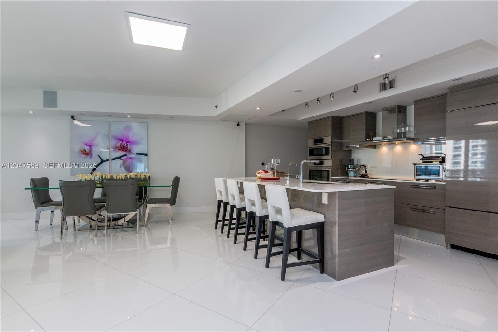 17201 Collins Avenue 1807, Sunny Isles Beach, FL 33160 photo 11