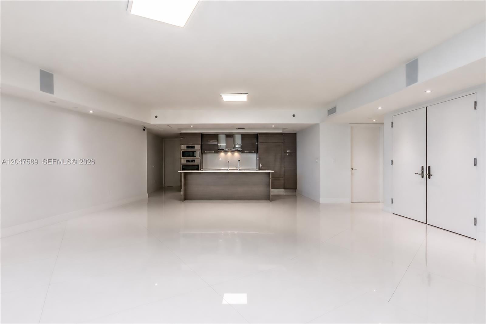 17201 Collins Avenue 1807, Sunny Isles Beach, FL 33160 photo 8