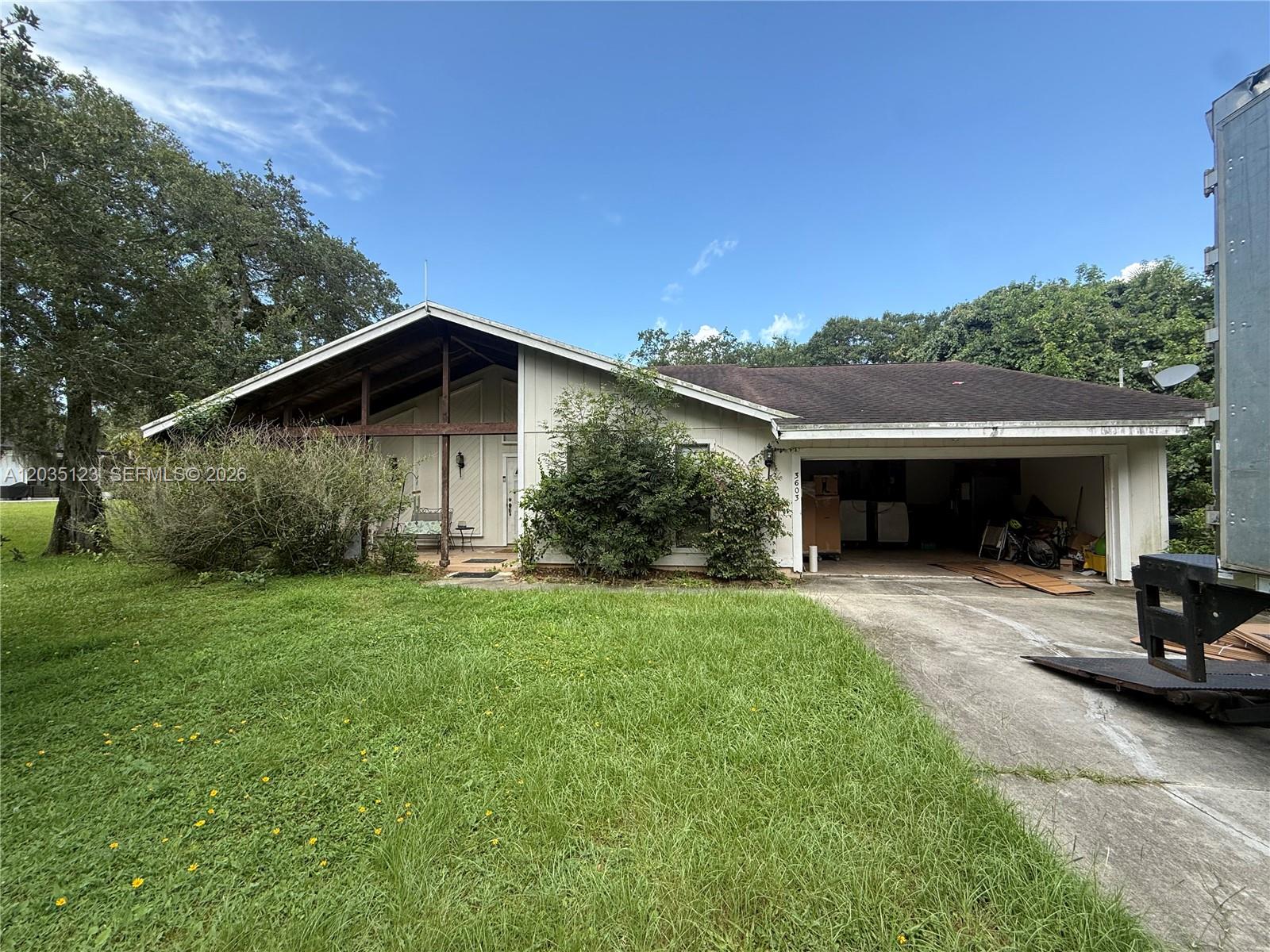 3603 W Wilderness Drive W, Fort Pierce, FL 34982
