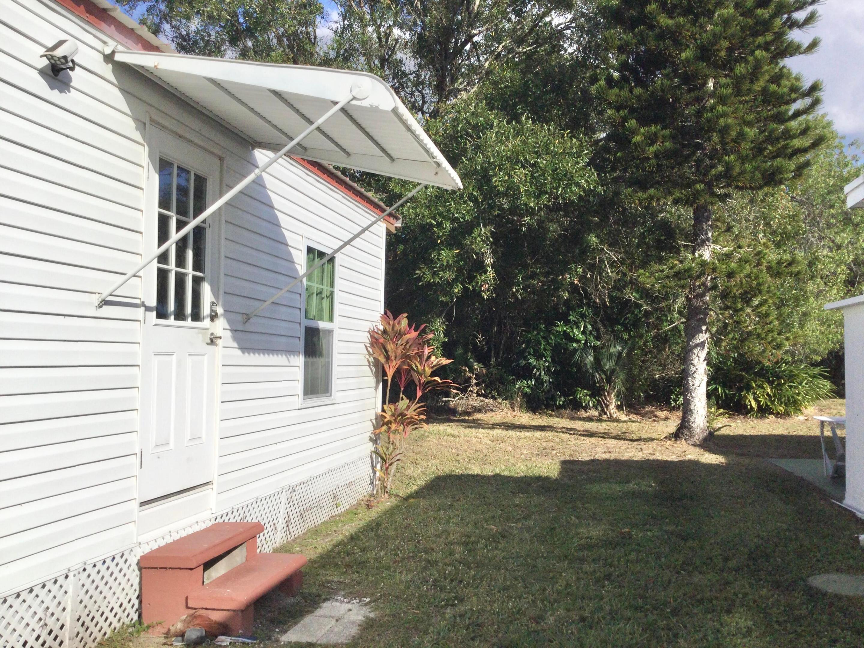 42 Golf Drive, Port St. Lucie, FL 34952