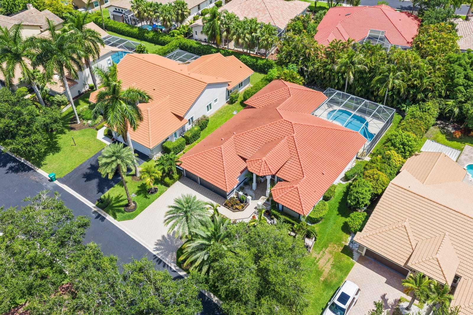 9923 NW 64th Court — photo 4