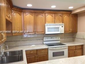 9301 SW 92nd Avenue A211, Miami, FL 33176