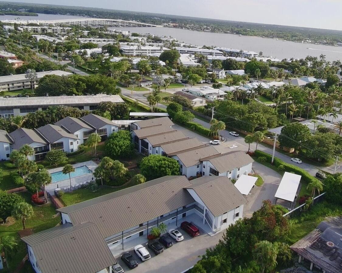 1811 SW Palm City Road A602 — photo 3