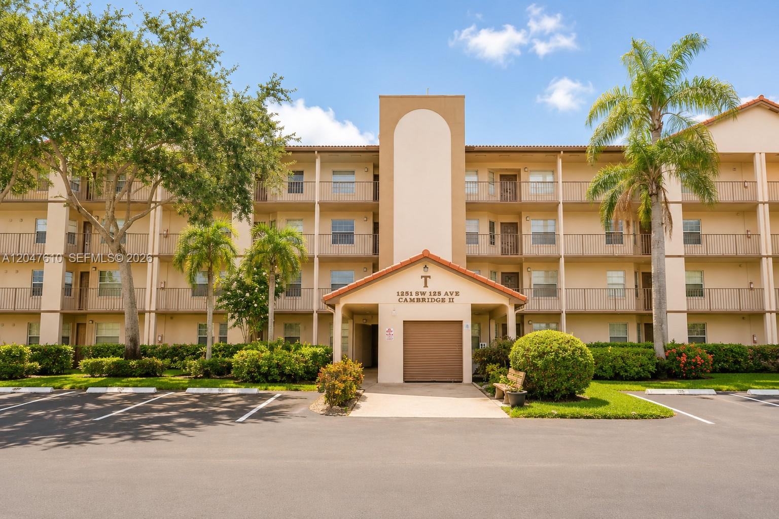 1251 SW 125th Avenue 402T, Pembroke Pines, FL 33027