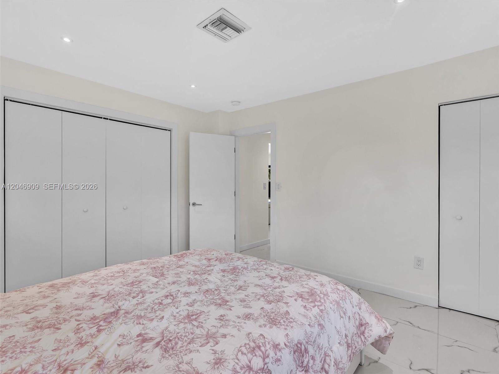 19225 NE 18th Avenue, Miami, FL 33179 photo 23