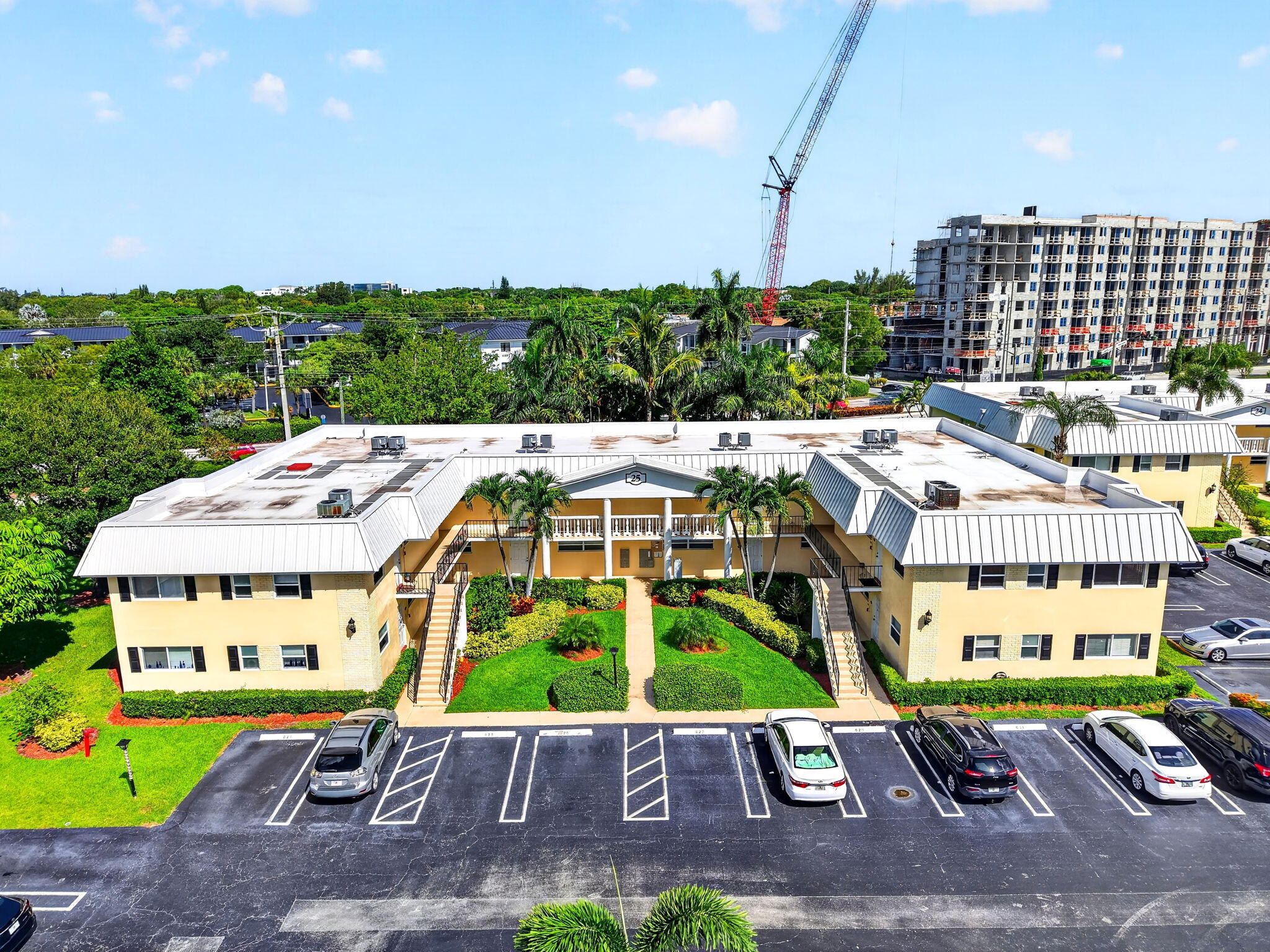 25 Colonial Club Drive 205, Boynton Beach, FL 33435