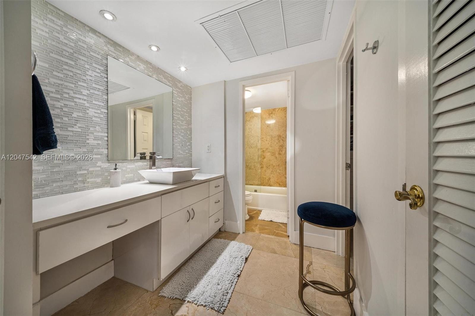 5701 Collins Avenue 1415 — photo 11