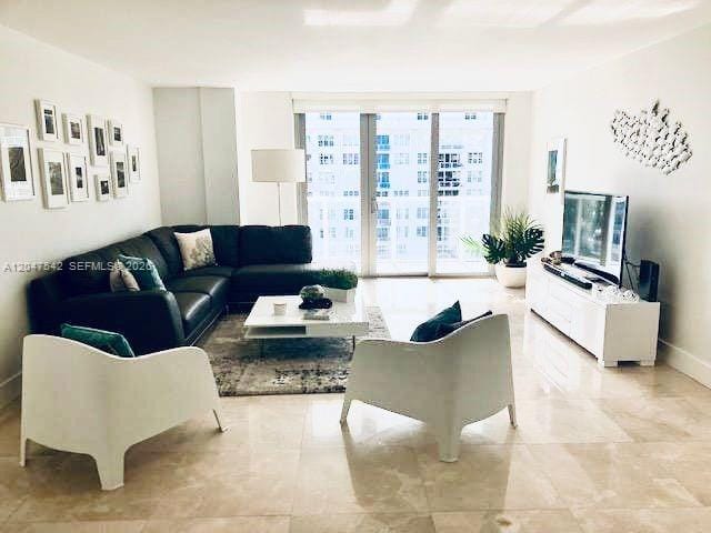 5701 Collins Avenue 1415 — photo 3