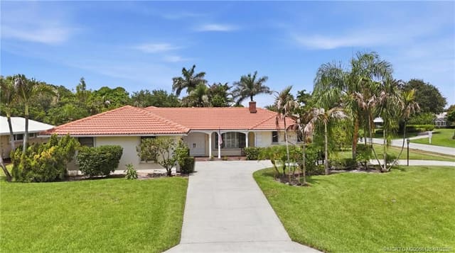 3131 SE Fairway W, sold in Yacht & Country Club Stuart, Stuart, FL