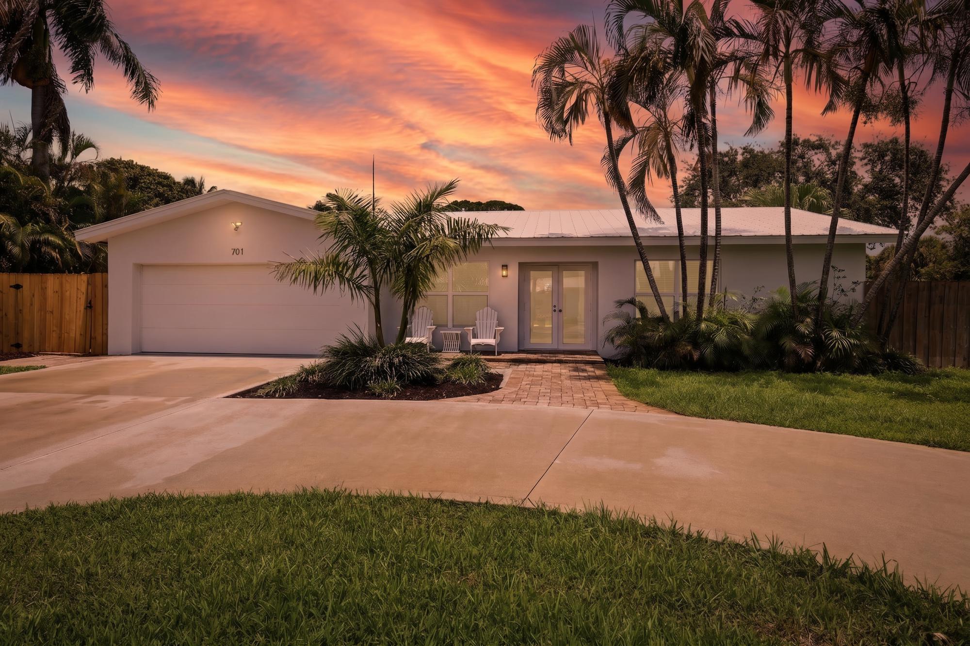 701 SW 27th Place, Boynton Beach, FL 33435