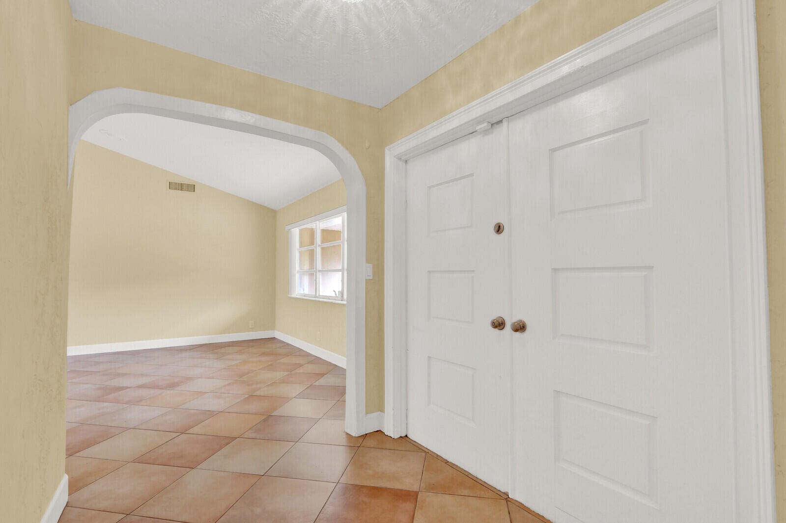4529 Square Lake Drive — photo 6