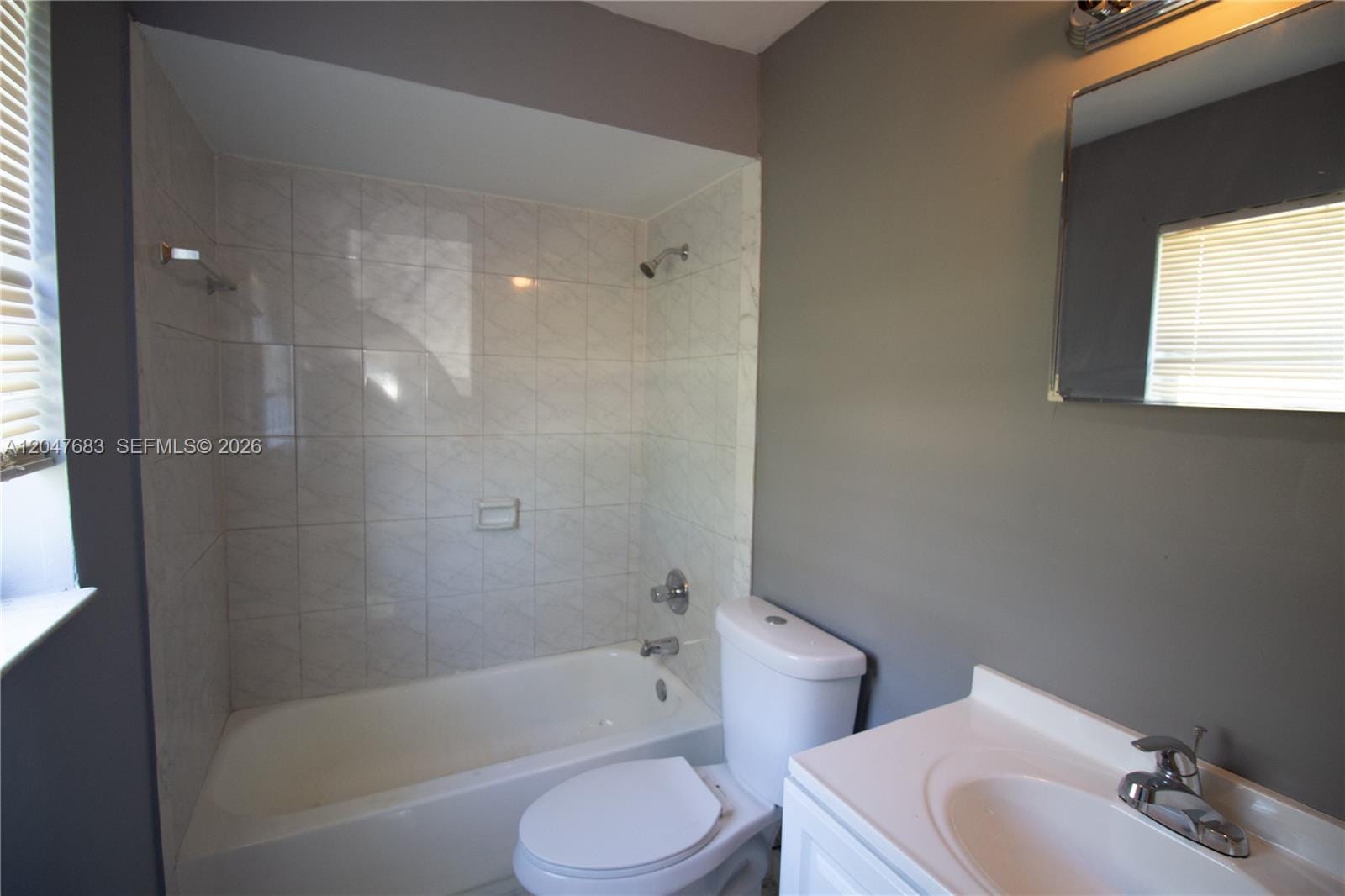825 SW 10th Street B — photo 6