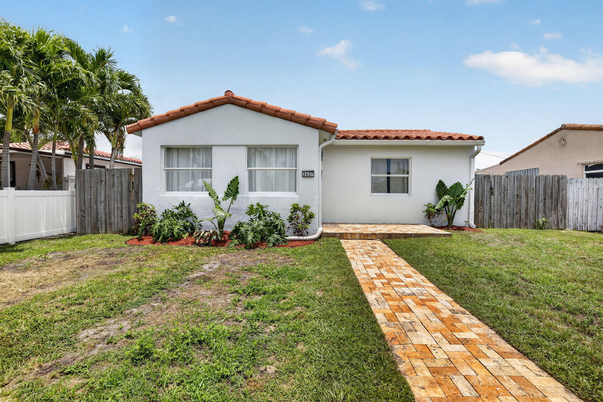2427 Harding Street, Hollywood, FL 33020