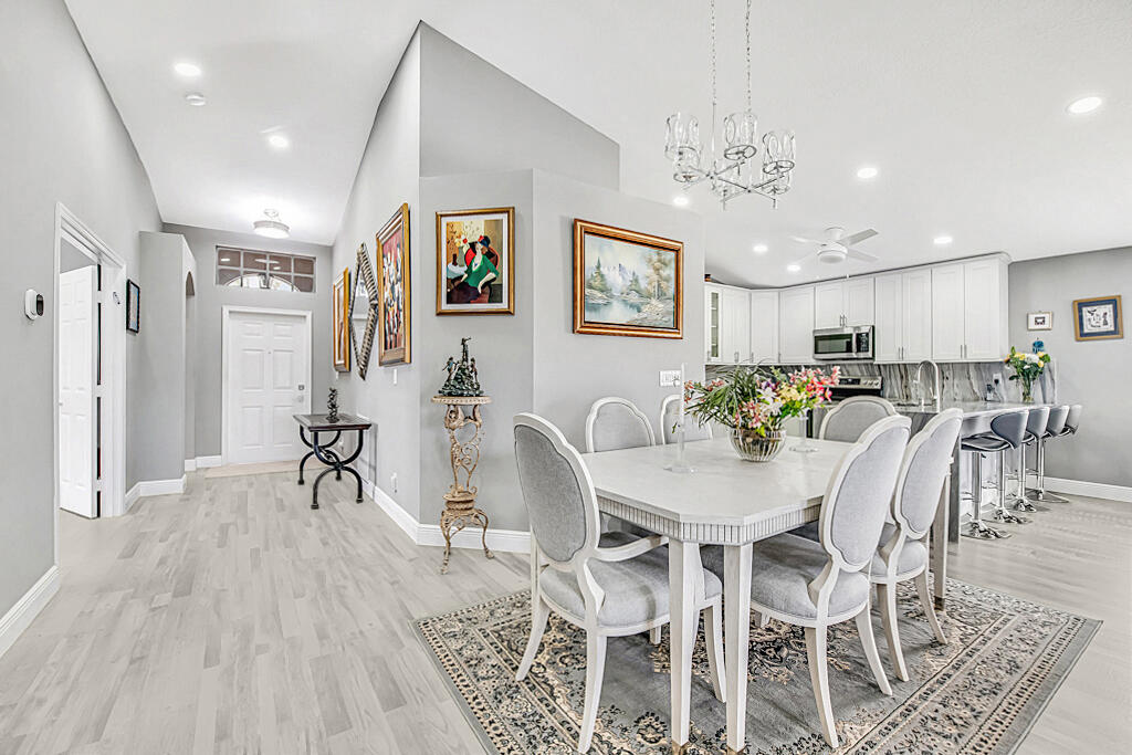 8075 Duomo Circle, Boynton Beach, FL 33472