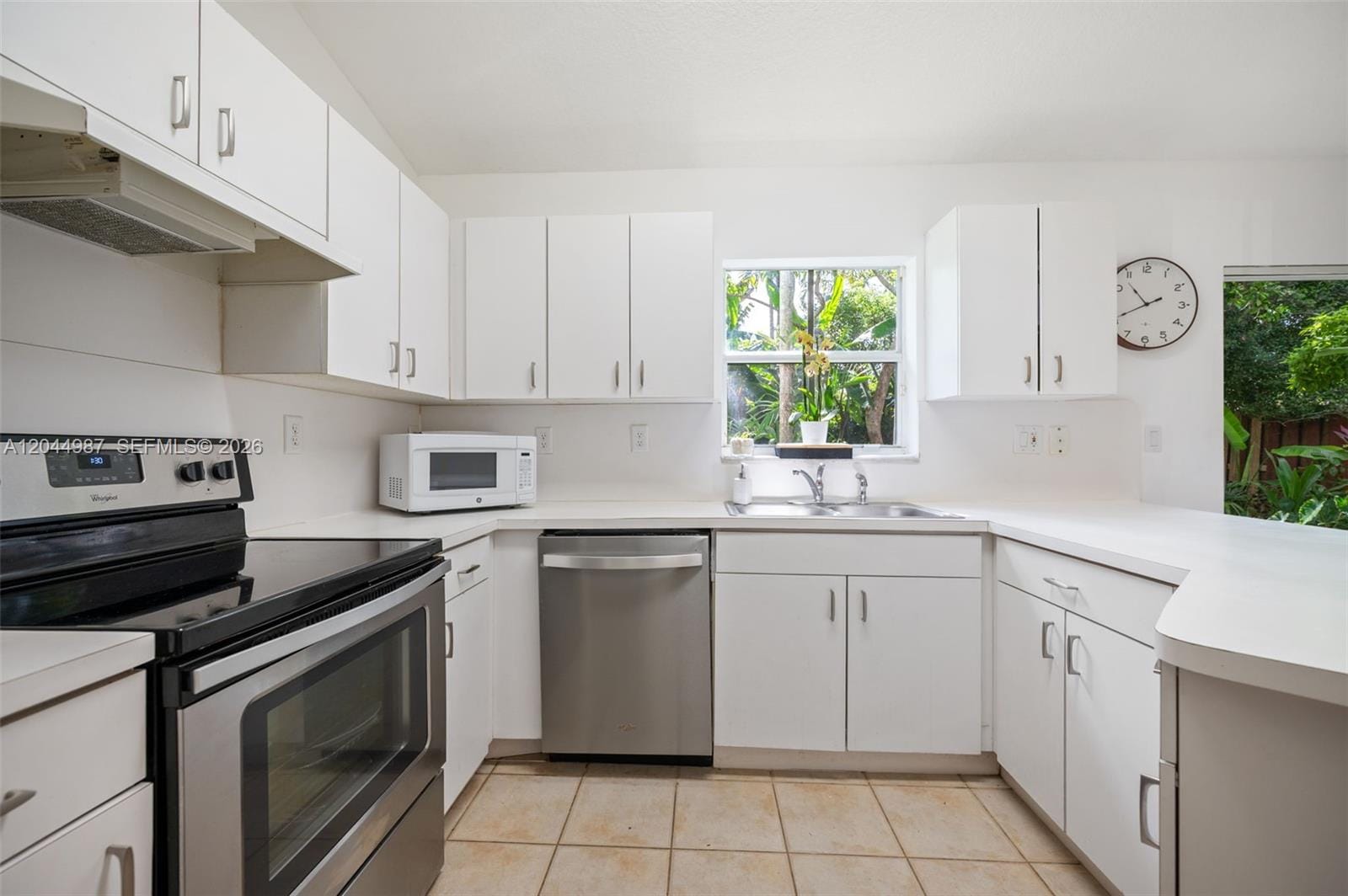 18061 SW 152nd Court, Miami, FL 33187 photo 5