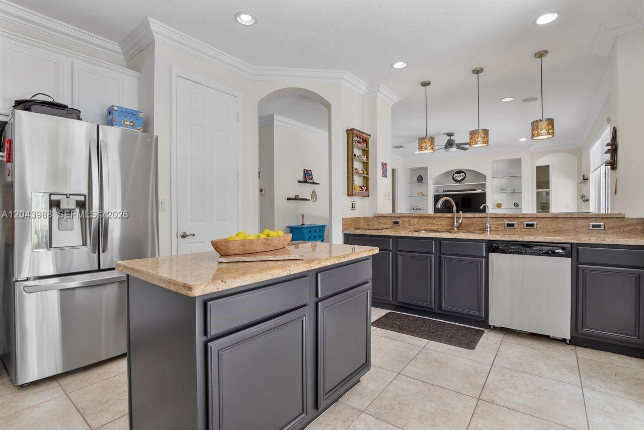 3904 W Gardenia Avenue, Weston, FL 33332 photo 12