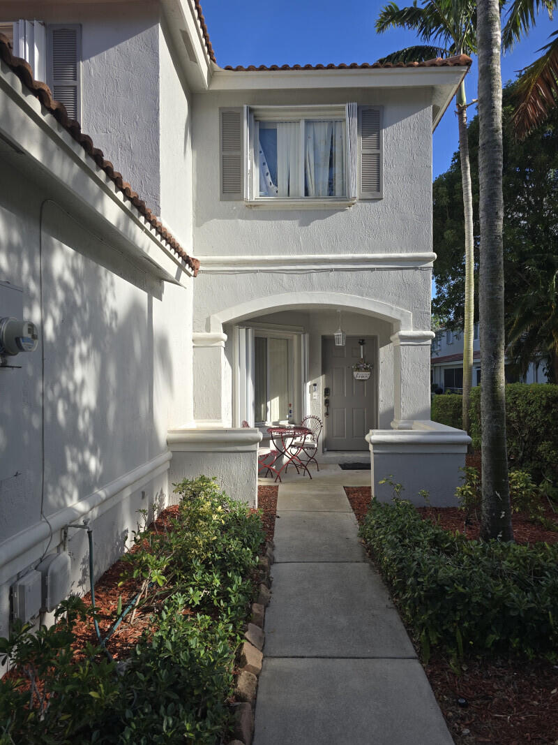 6511 Sandy Bank Terrace, Riviera Beach, FL 33407