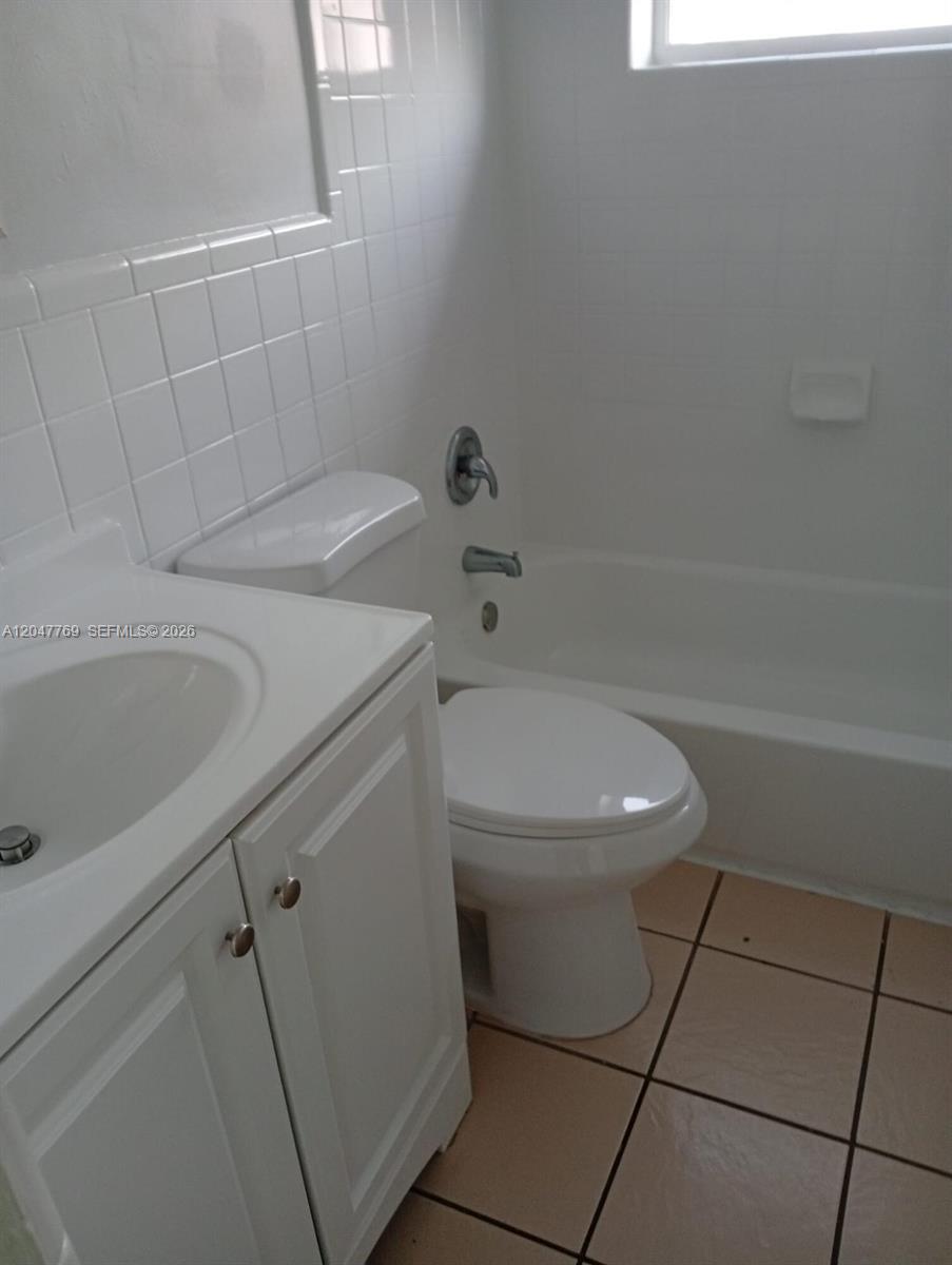 1420 NE 171st Street 2, North Miami Beach, FL 33162