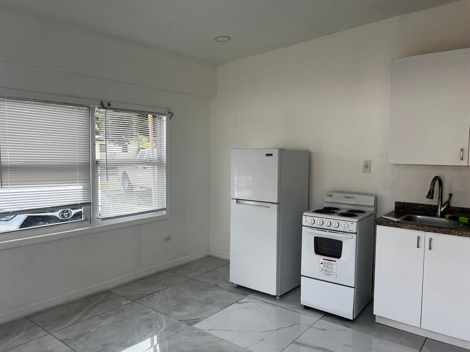 1212 NW 13th Court, Fort Lauderdale, FL 33311 photo 2