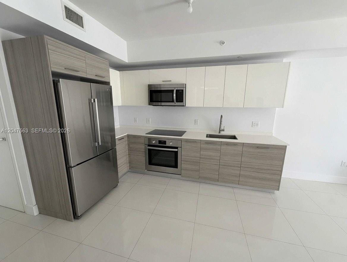 1300 Brickell Bay Drive 1110, Miami, FL 33131 photo 3