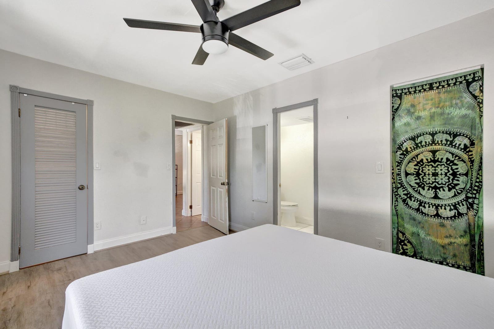 2400 NE 33rd Avenue 211, Fort Lauderdale, FL 33305 photo 18