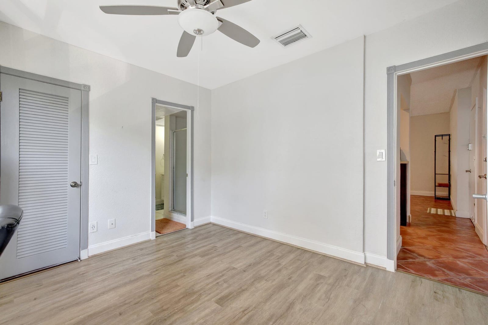 2400 NE 33rd Avenue 211, Fort Lauderdale, FL 33305 photo 24