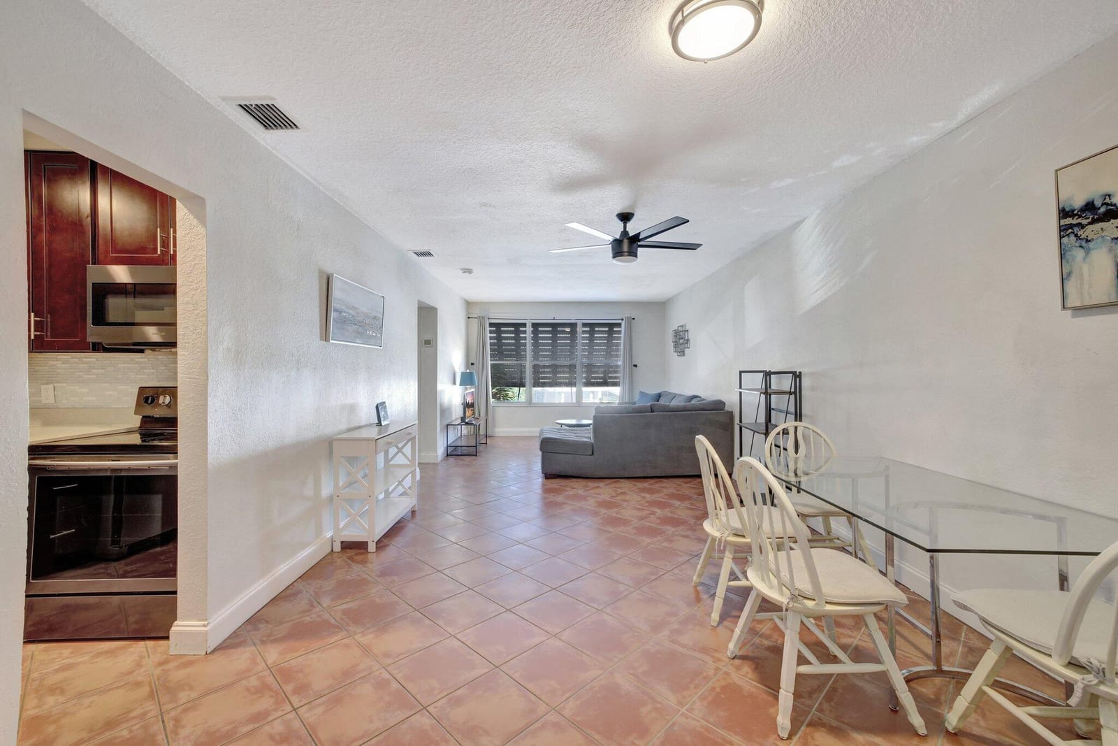 2400 NE 33rd Avenue 211, Fort Lauderdale, FL 33305 photo 5