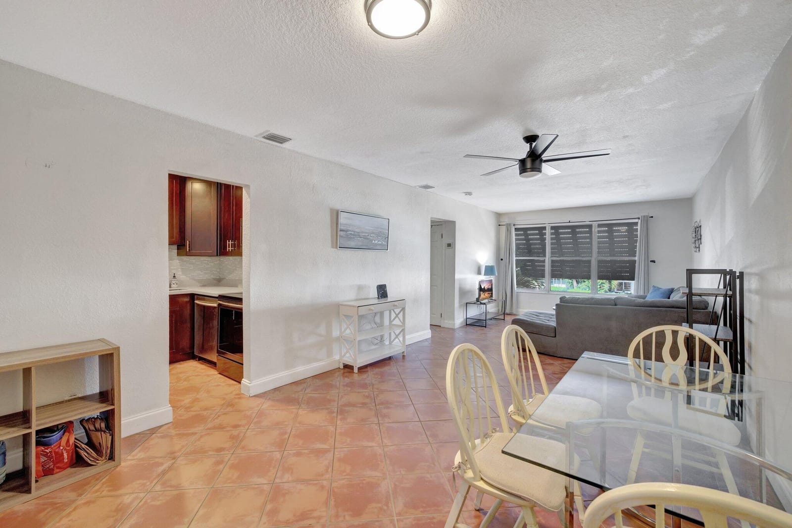 2400 NE 33rd Avenue 211, Fort Lauderdale, FL 33305 photo 6