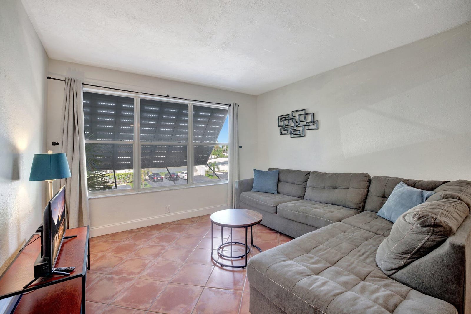 2400 NE 33rd Avenue 211, Fort Lauderdale, FL 33305 photo 8