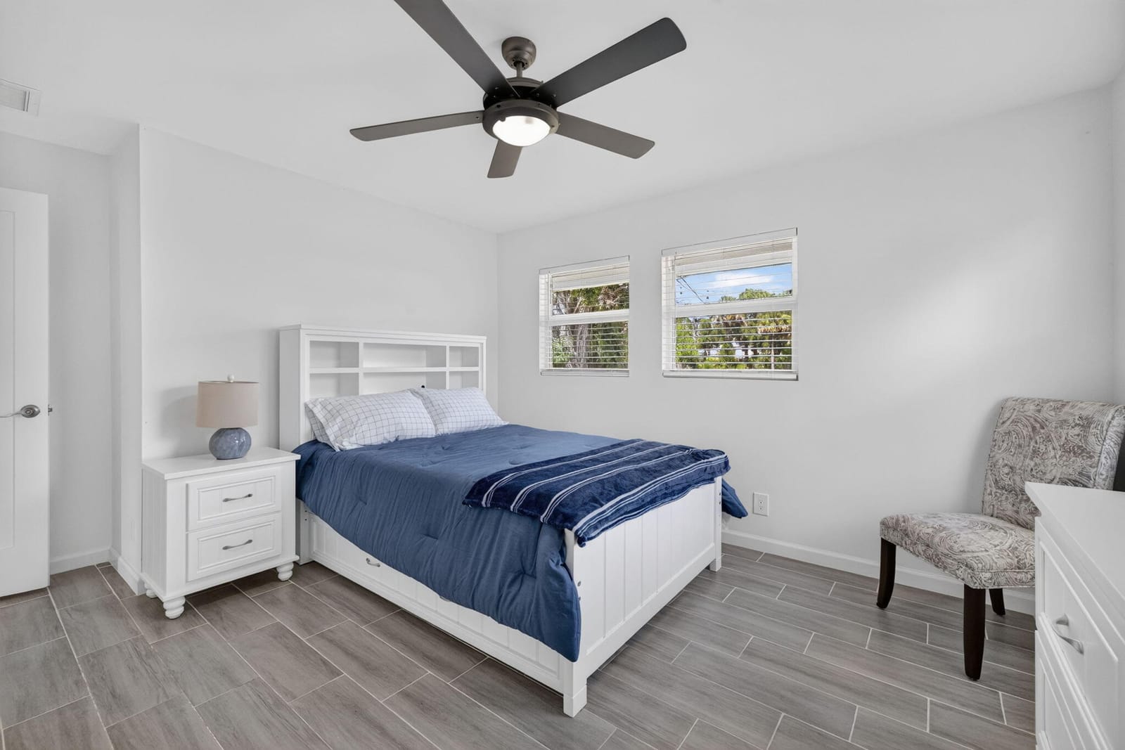 5912 Pinetree Drive, Fort Pierce, FL 34982 photo 23