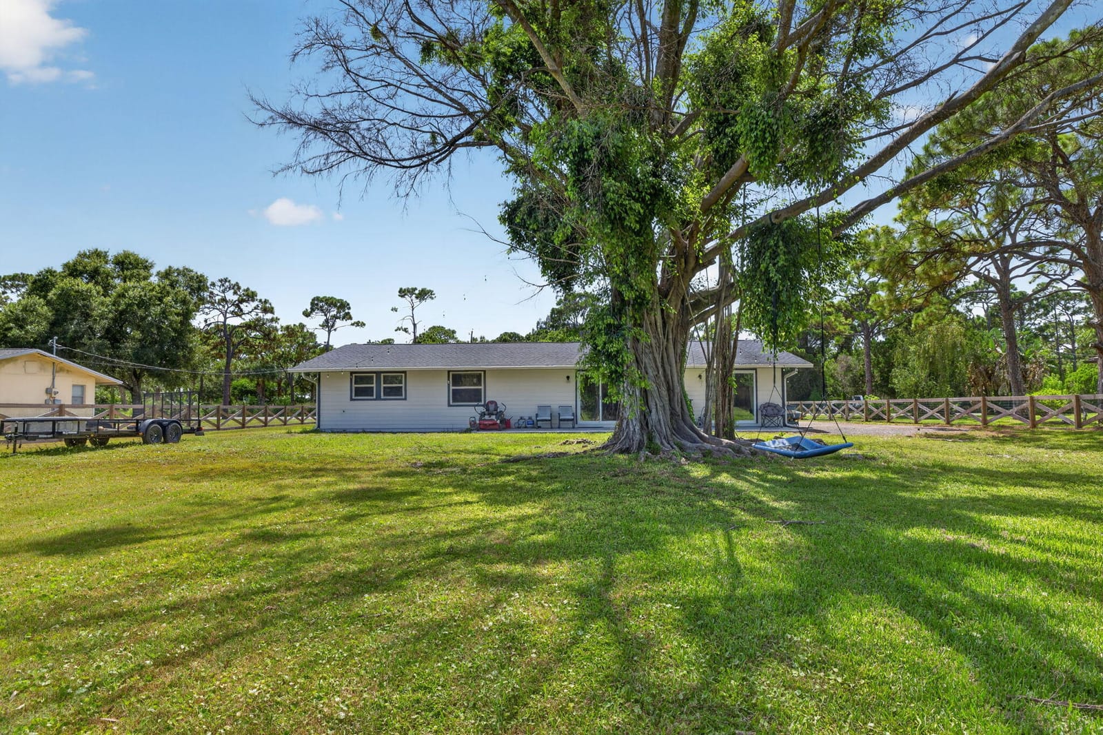 5912 Pinetree Drive, Fort Pierce, FL 34982 photo 5