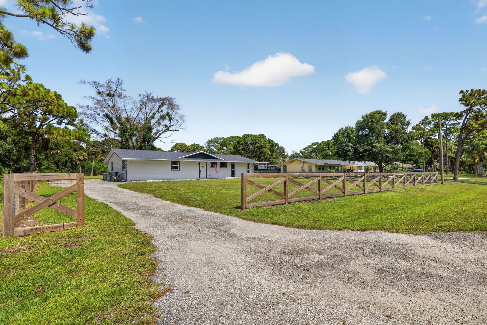 5912 Pinetree Drive, Fort Pierce, FL 34982 photo 6