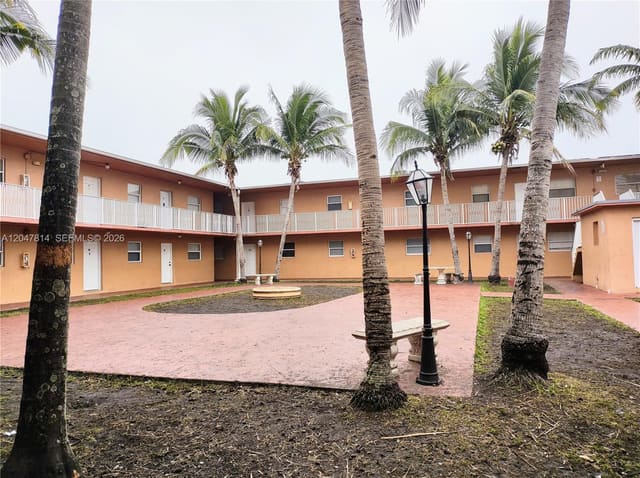 1265 W 24th Street 108, Hialeah, FL 33010