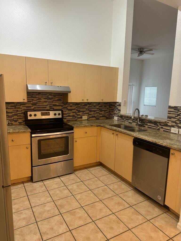 220 Crestwood Circle 106 — photo 8