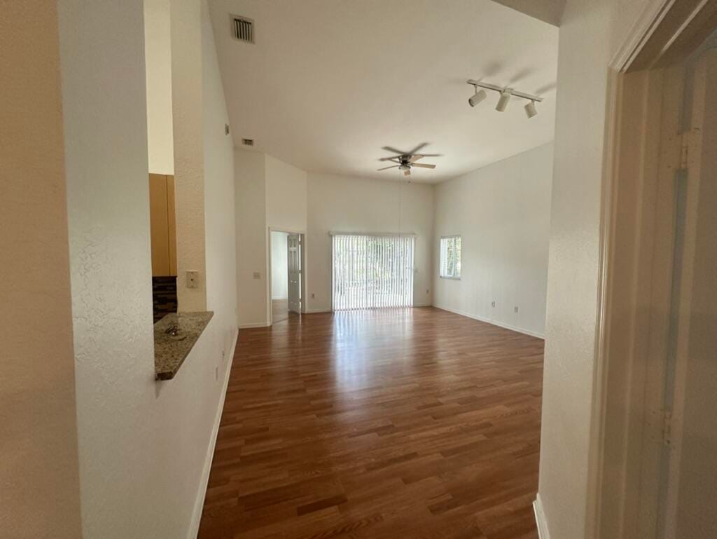 220 Crestwood Circle 106 — photo 10