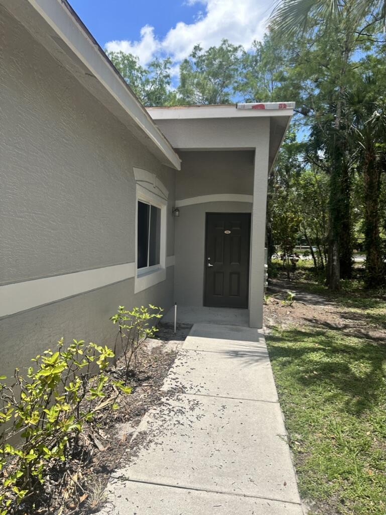 220 Crestwood Circle 106, Royal Palm Beach, FL 33411