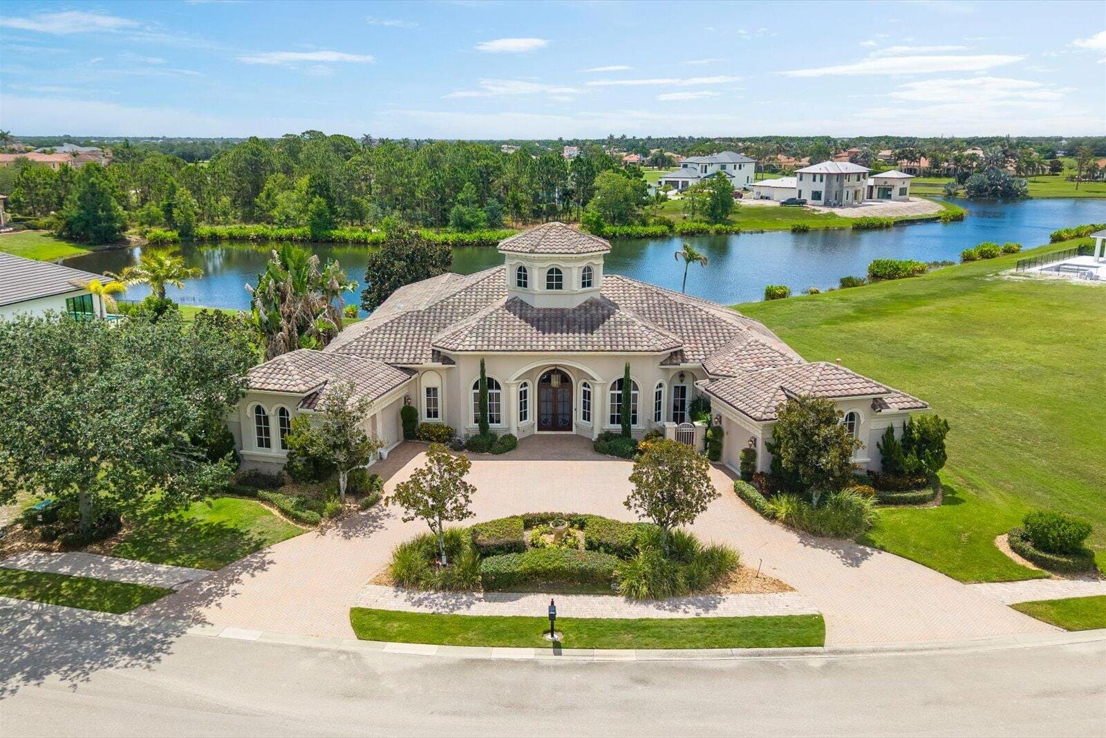 211 SE Bella Strano, Port St. Lucie, FL 34984