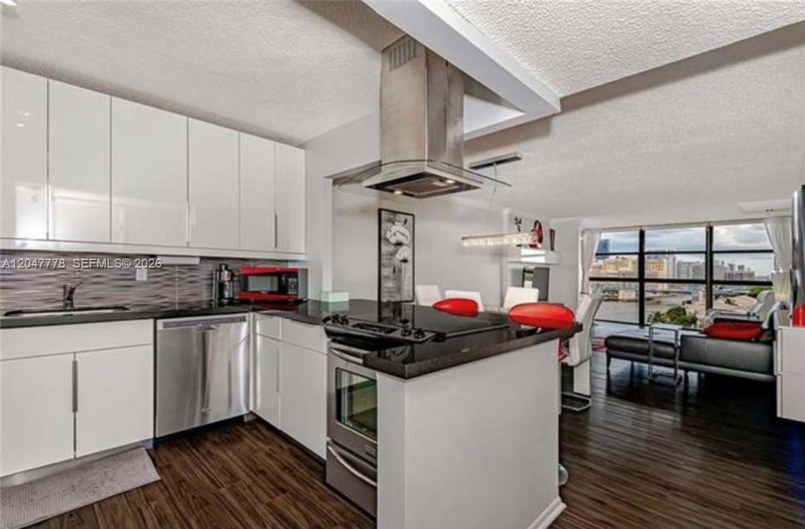 200 Leslie Drive 926, Hallandale Beach, FL 33009