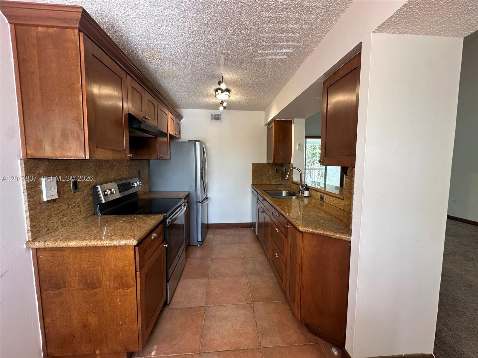 4990 NW 97th Place 314, Doral, FL 33178