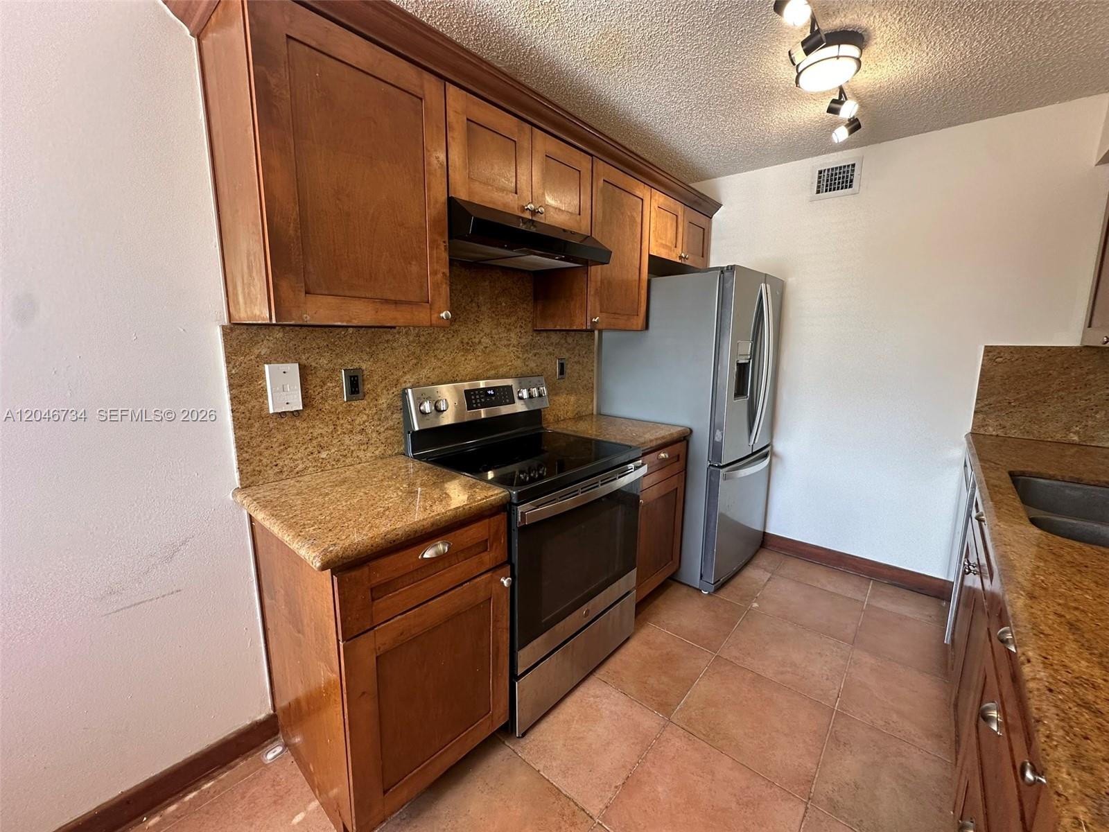 4990 NW 97th Place 314, Doral, FL 33178