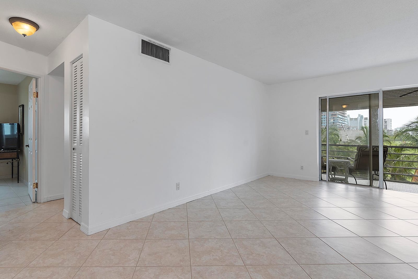 300 NE 14th Avenue 501, Hallandale, FL 33009 photo 20
