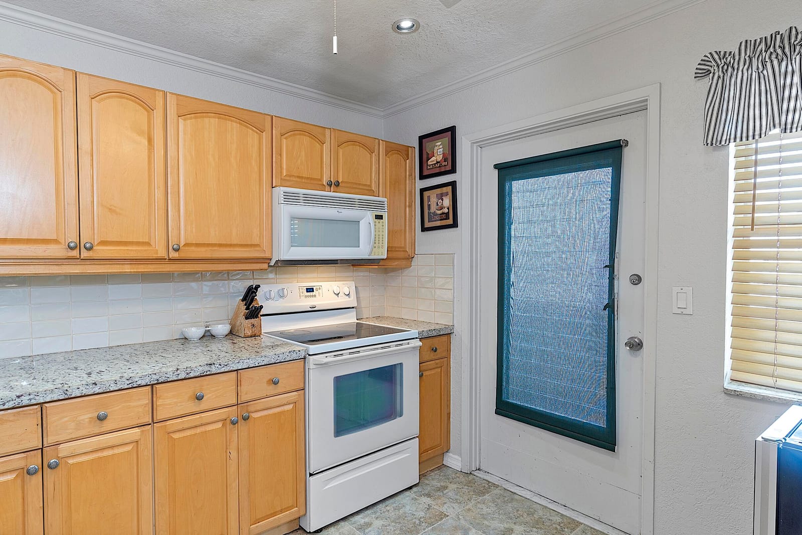 300 NE 14th Avenue 501, Hallandale, FL 33009 photo 23