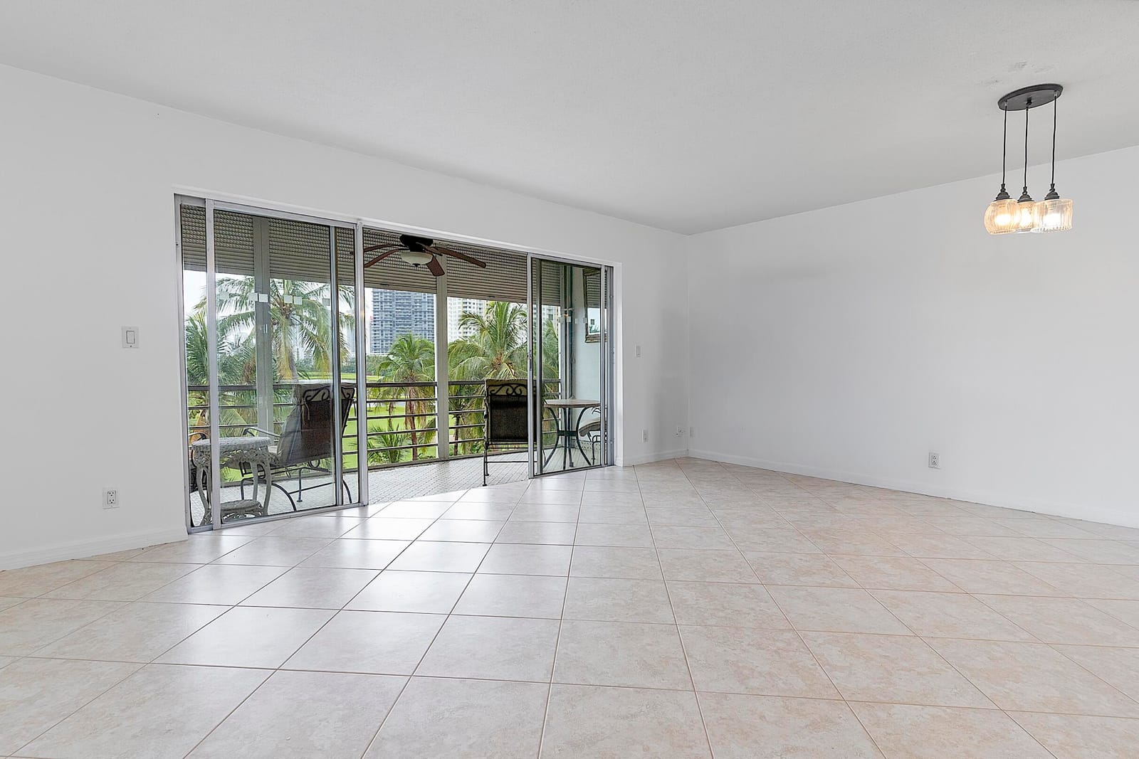 300 NE 14th Avenue 501 — photo 8