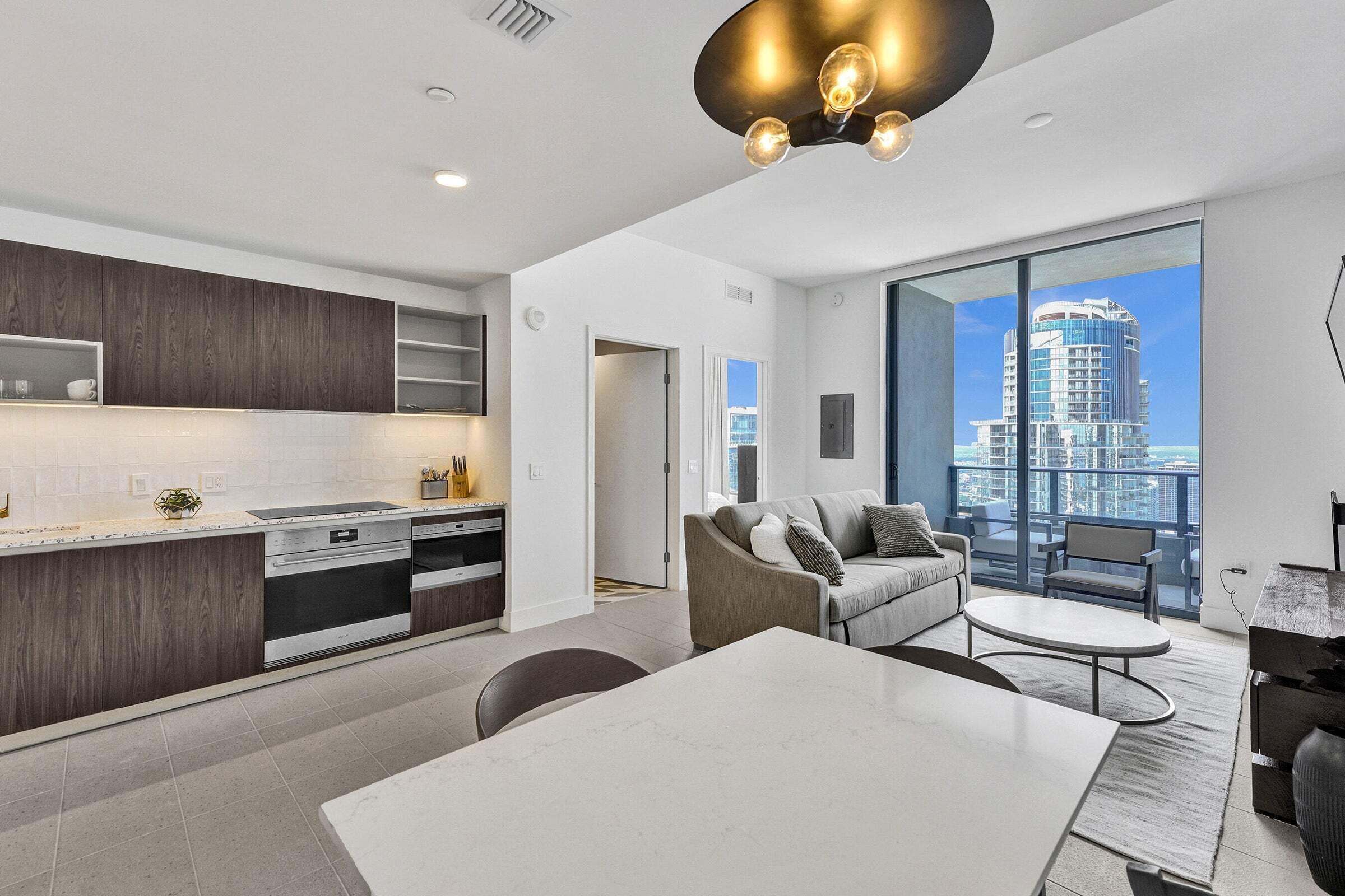159 NE 6th Street 4813, Miami, FL 33132, Miami