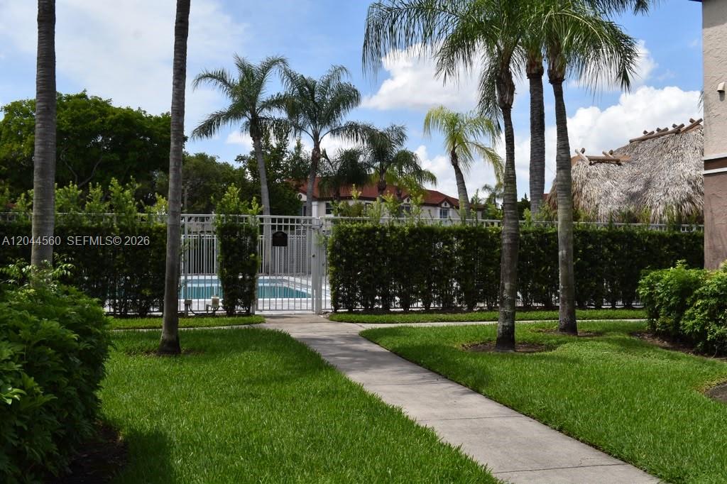 11201 SW 13th Street 103, Pembroke Pines, FL 33025