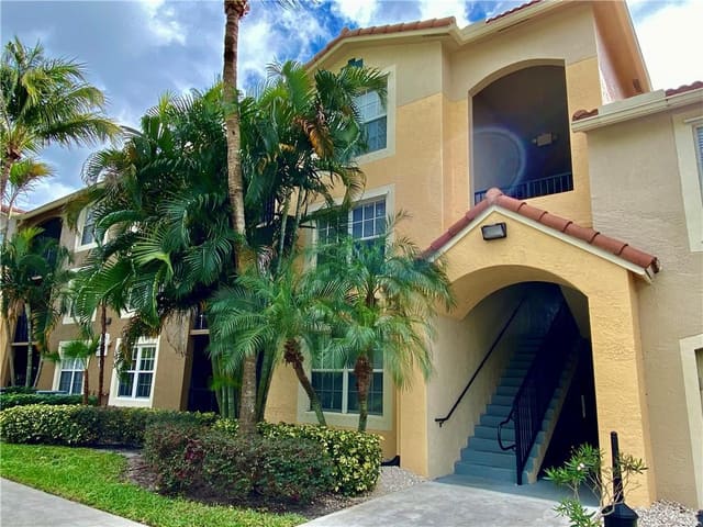 15185 Michelangelo Boulevard 105, Delray Beach, FL 33446
